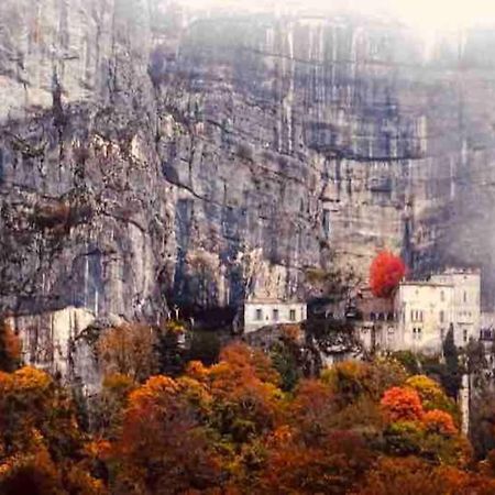 Tiny Liloumaca Coeur Ste Baume Plan d'Aups Exterior foto